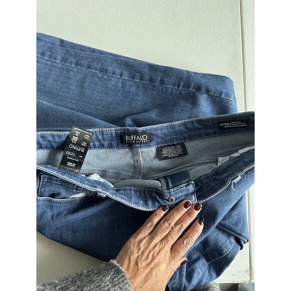 3 for $9 Buffalo David Bitton Jeans Alyssa High Rise Strait Leg Strech Denim 12 - Picture 2 of 6